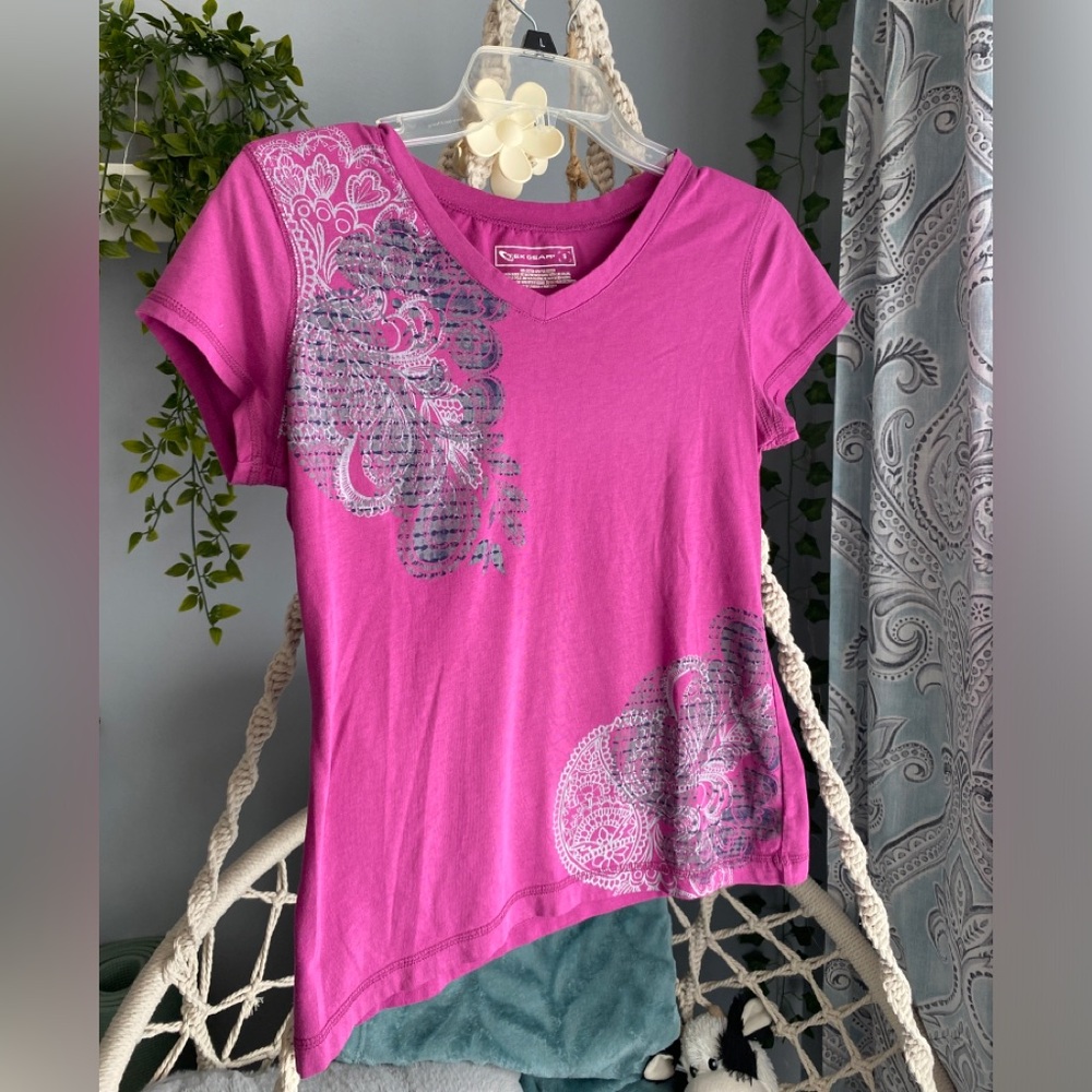 Tek Gear Magenta Graphic Short Sleeve Tee